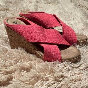 White Mountain Coral Wedge Sandals